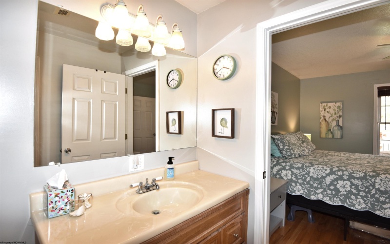 36 Holly Street, Elkins, West Virginia 26241, 2 Bedrooms Bedrooms, 4 Rooms Rooms,2 BathroomsBathrooms,Single Family Detached,For Sale,Holly,10162162