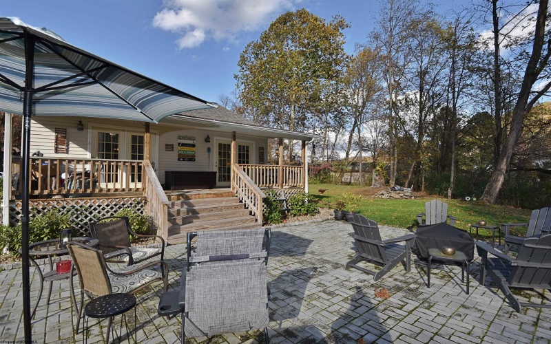 36 Holly Street, Elkins, West Virginia 26241, 2 Bedrooms Bedrooms, 4 Rooms Rooms,2 BathroomsBathrooms,Single Family Detached,For Sale,Holly,10162162