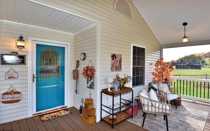 36 Holly Street, Elkins, West Virginia 26241, 2 Bedrooms Bedrooms, 4 Rooms Rooms,2 BathroomsBathrooms,Single Family Detached,For Sale,Holly,10162162