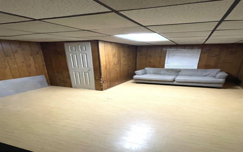 412 Merrill Avenue, Rivesville, West Virginia 26588, 3 Bedrooms Bedrooms, 8 Rooms Rooms,2 BathroomsBathrooms,Single Family Detached,For Sale,Merrill,10162173 412 Merrill Avenue, Rivesville, West Virginia 26588, 3 Bedrooms Bedrooms, 8 Rooms Rooms,2 BathroomsBathrooms,Single Family Detached,For Sale,Merrill,10162173