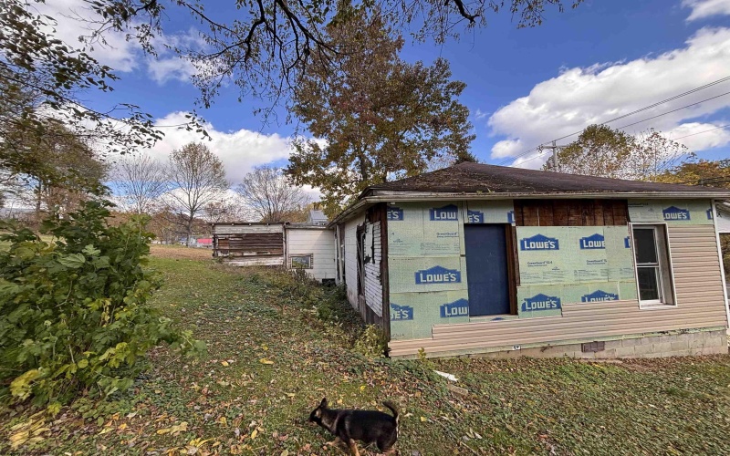 424 Talbott Road, Belington, West Virginia 26250, 2 Bedrooms Bedrooms, 6 Rooms Rooms,1 BathroomBathrooms,Single Family Detached,For Sale,Talbott,10162168 424 Talbott Road, Belington, West Virginia 26250, 2 Bedrooms Bedrooms, 6 Rooms Rooms,1 BathroomBathrooms,Single Family Detached,For Sale,Talbott,10162168