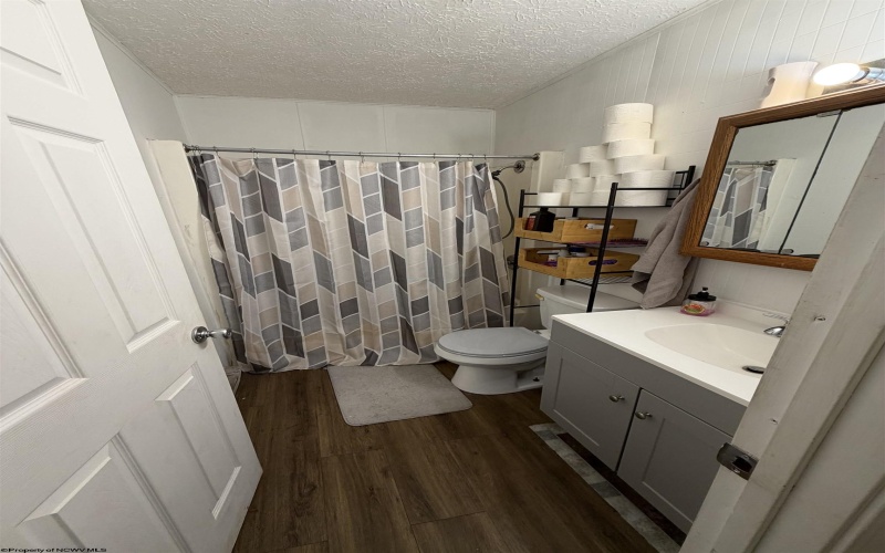 201 Sand Run Road, Weston, West Virginia 26452, 4 Bedrooms Bedrooms, 5 Rooms Rooms,1 BathroomBathrooms,Single Family Detached,For Sale,Sand Run,10162169