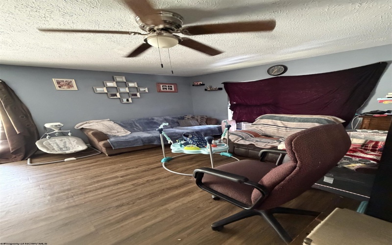 201 Sand Run Road, Weston, West Virginia 26452, 4 Bedrooms Bedrooms, 5 Rooms Rooms,1 BathroomBathrooms,Single Family Detached,For Sale,Sand Run,10162169