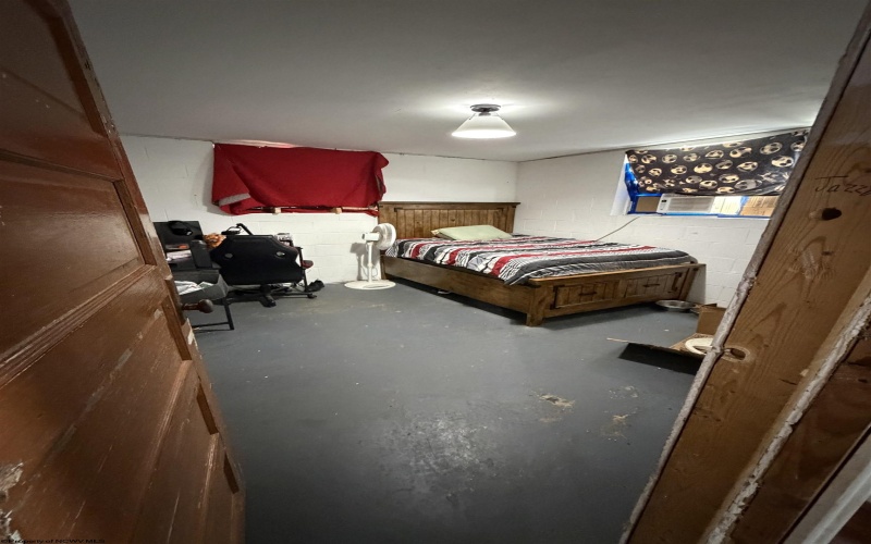 201 Sand Run Road, Weston, West Virginia 26452, 4 Bedrooms Bedrooms, 5 Rooms Rooms,1 BathroomBathrooms,Single Family Detached,For Sale,Sand Run,10162169