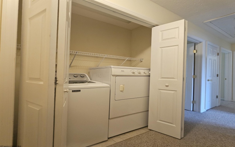 90 Clear Spring Drive, Morgantown, West Virginia 26508, 3 Bedrooms Bedrooms, 6 Rooms Rooms,2 BathroomsBathrooms,Single Family Attached,For Sale,Clear Spring,10162191