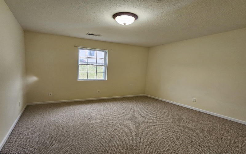 90 Clear Spring Drive, Morgantown, West Virginia 26508, 3 Bedrooms Bedrooms, 6 Rooms Rooms,2 BathroomsBathrooms,Single Family Attached,For Sale,Clear Spring,10162191