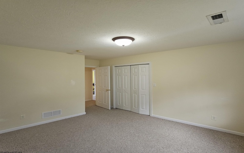 90 Clear Spring Drive, Morgantown, West Virginia 26508, 3 Bedrooms Bedrooms, 6 Rooms Rooms,2 BathroomsBathrooms,Single Family Attached,For Sale,Clear Spring,10162191