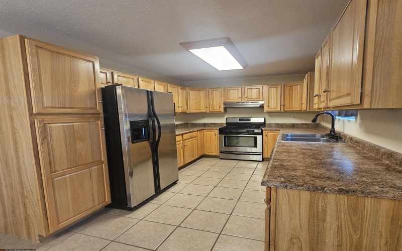 90 Clear Spring Drive, Morgantown, West Virginia 26508, 3 Bedrooms Bedrooms, 6 Rooms Rooms,2 BathroomsBathrooms,Single Family Attached,For Sale,Clear Spring,10162191