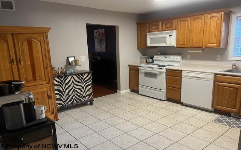 301 Olympic Lane, Fairmont, West Virginia 26554, 3 Bedrooms Bedrooms, 5 Rooms Rooms,1 BathroomBathrooms,Single Family Attached,For Sale,Olympic,10162175 301 Olympic Lane, Fairmont, West Virginia 26554, 3 Bedrooms Bedrooms, 5 Rooms Rooms,1 BathroomBathrooms,Single Family Attached,For Sale,Olympic,10162175