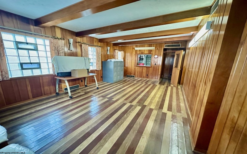 474 Main Avenue, Weston, West Virginia 26452, ,Multi-unit/income,For Sale,Main,10162174