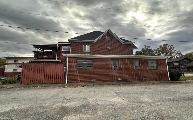 474 Main Avenue, Weston, West Virginia 26452, ,Multi-unit/income,For Sale,Main,10162174 474 Main Avenue, Weston, West Virginia 26452, ,Multi-unit/income,For Sale,Main,10162174