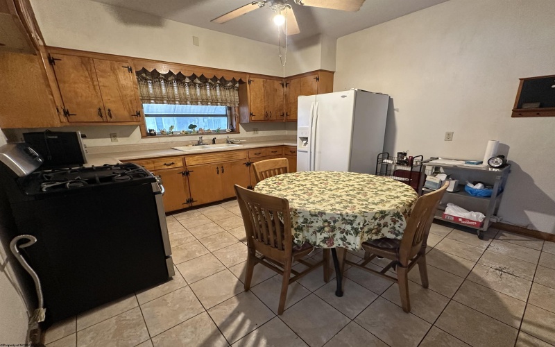 474 Main Avenue, Weston, West Virginia 26452, ,Multi-unit/income,For Sale,Main,10162174 474 Main Avenue, Weston, West Virginia 26452, ,Multi-unit/income,For Sale,Main,10162174