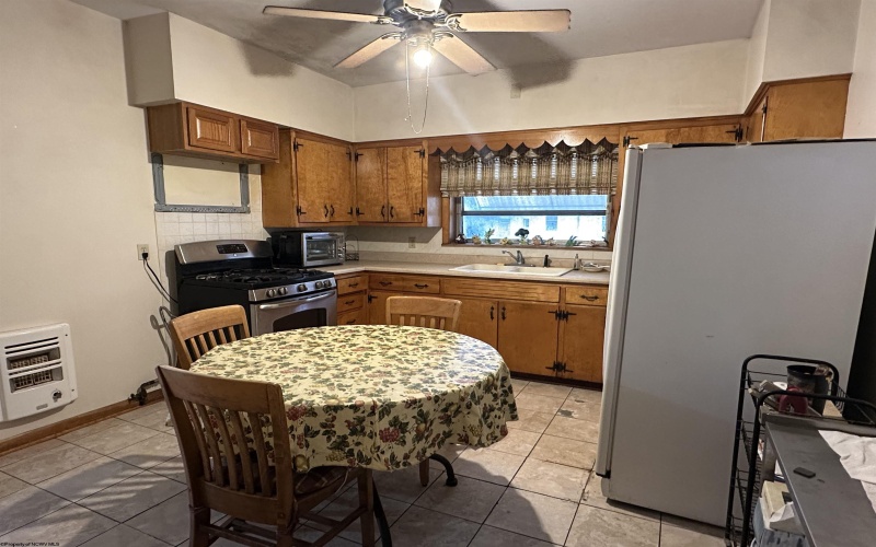 474 Main Avenue, Weston, West Virginia 26452, ,Multi-unit/income,For Sale,Main,10162174 474 Main Avenue, Weston, West Virginia 26452, ,Multi-unit/income,For Sale,Main,10162174