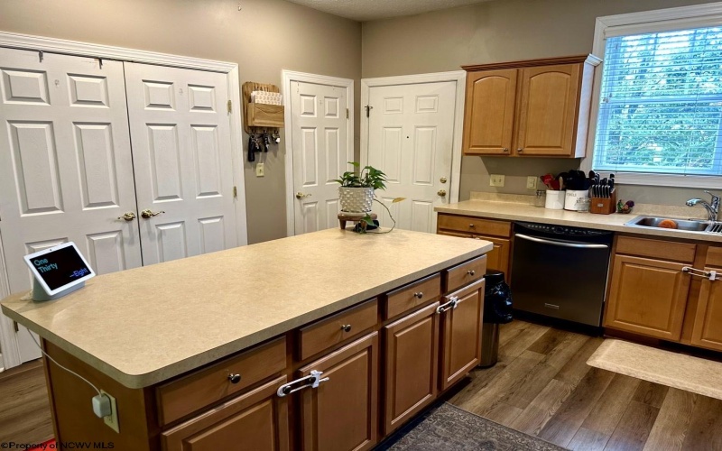 1106 Prestwick Avenue, Morgantown, West Virginia 26508, 2 Bedrooms Bedrooms, 5 Rooms Rooms,2 BathroomsBathrooms,Single Family Attached,For Sale,Prestwick,10162180 1106 Prestwick Avenue, Morgantown, West Virginia 26508, 2 Bedrooms Bedrooms, 5 Rooms Rooms,2 BathroomsBathrooms,Single Family Attached,For Sale,Prestwick,10162180