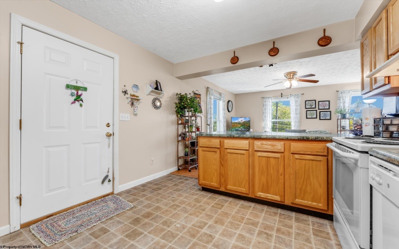 709 Monongalia Avenue, Morgantown, West Virginia 26505, 3 Bedrooms Bedrooms, 5 Rooms Rooms,1 BathroomBathrooms,Single Family Detached,For Sale,Monongalia,10162176