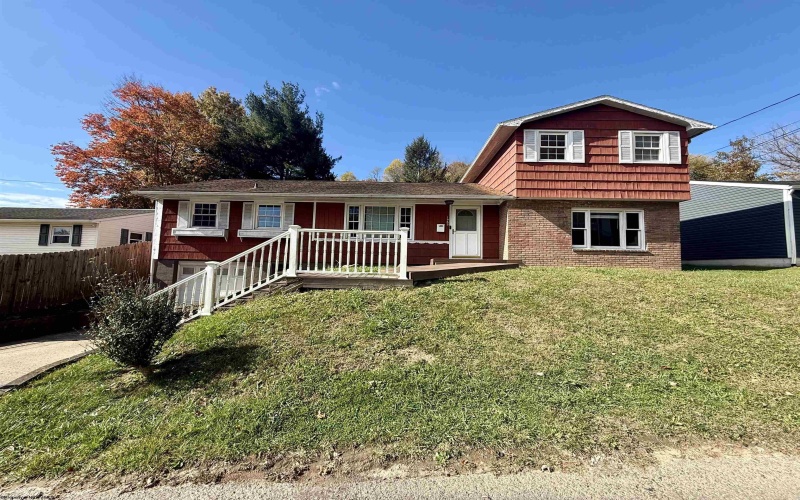 1465 Barry Street, Fairmont, West Virginia 26554, 3 Bedrooms Bedrooms, 8 Rooms Rooms,2 BathroomsBathrooms,Single Family Detached,For Sale,Barry,10162177