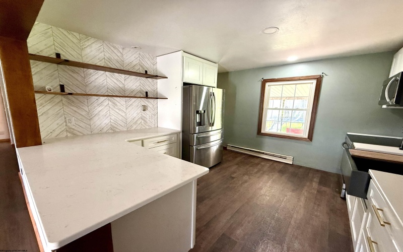 1465 Barry Street, Fairmont, West Virginia 26554, 3 Bedrooms Bedrooms, 8 Rooms Rooms,2 BathroomsBathrooms,Single Family Detached,For Sale,Barry,10162177