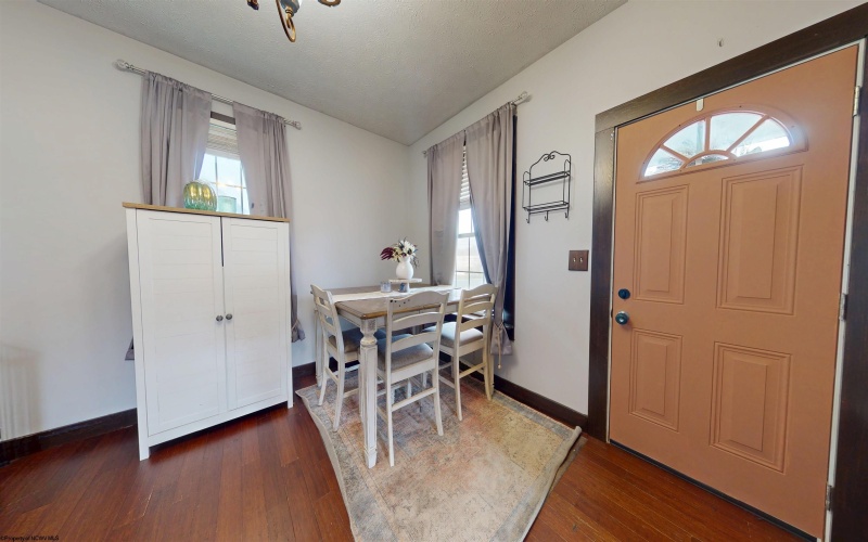 505 Potomac Avenue, Fairmont, West Virginia 26554, 3 Bedrooms Bedrooms, 6 Rooms Rooms,2 BathroomsBathrooms,Single Family Detached,For Sale,Potomac,10162178