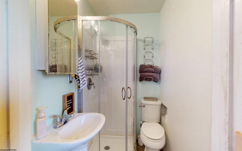 505 Potomac Avenue, Fairmont, West Virginia 26554, 3 Bedrooms Bedrooms, 6 Rooms Rooms,2 BathroomsBathrooms,Single Family Detached,For Sale,Potomac,10162178