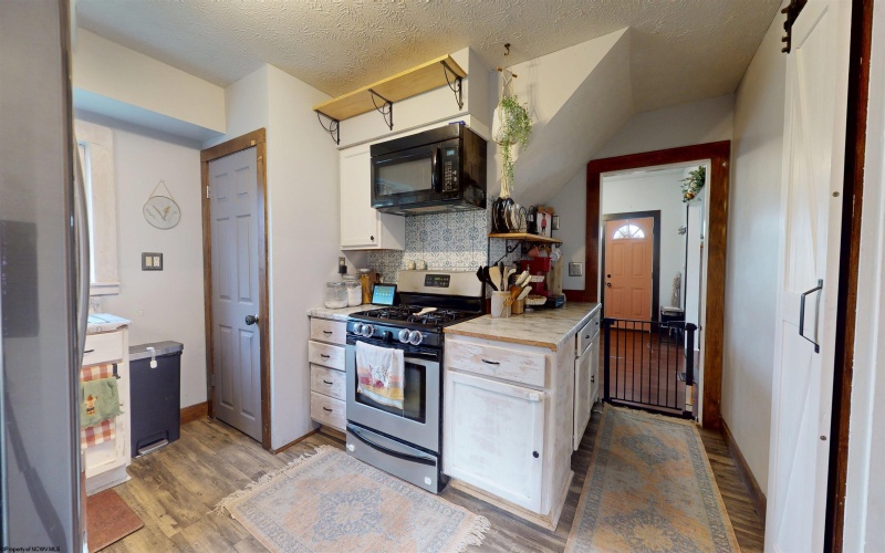 505 Potomac Avenue, Fairmont, West Virginia 26554, 3 Bedrooms Bedrooms, 6 Rooms Rooms,2 BathroomsBathrooms,Single Family Detached,For Sale,Potomac,10162178