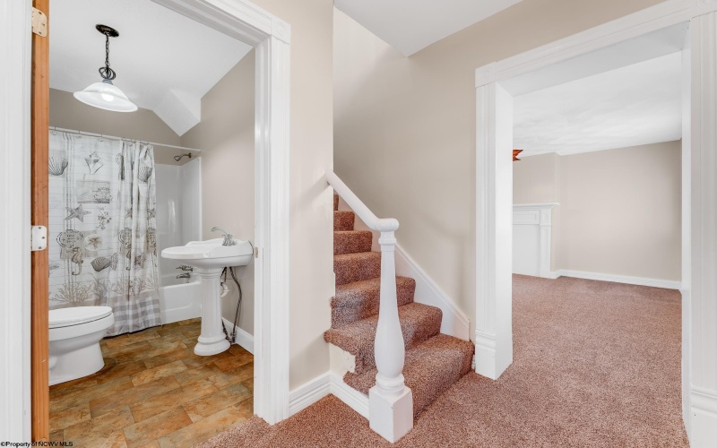 263 Goodwin Road, Smithfield, Pennsylvania 15478, 4 Bedrooms Bedrooms, 7 Rooms Rooms,2 BathroomsBathrooms,Single Family Detached,For Sale,Goodwin,10162179