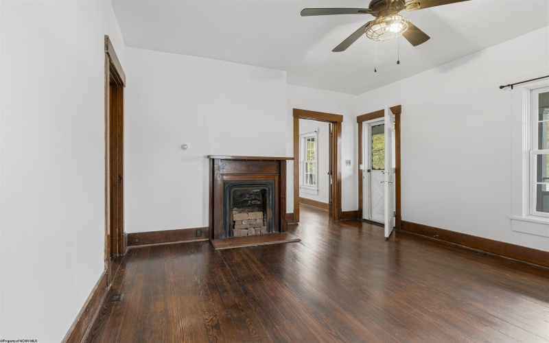 3113 Jenkins Lane, Farmington, West Virginia 26571, 2 Bedrooms Bedrooms, 6 Rooms Rooms,1 BathroomBathrooms,Single Family Detached,For Sale,Jenkins,10162183