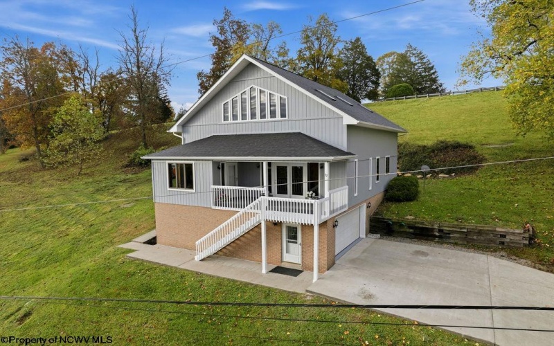 32 St James Drive, Clarksburg, West Virginia 26301, 3 Bedrooms Bedrooms, 6 Rooms Rooms,2 BathroomsBathrooms,Single Family Detached,For Sale,St James,10162184 32 St James Drive, Clarksburg, West Virginia 26301, 3 Bedrooms Bedrooms, 6 Rooms Rooms,2 BathroomsBathrooms,Single Family Detached,For Sale,St James,10162184