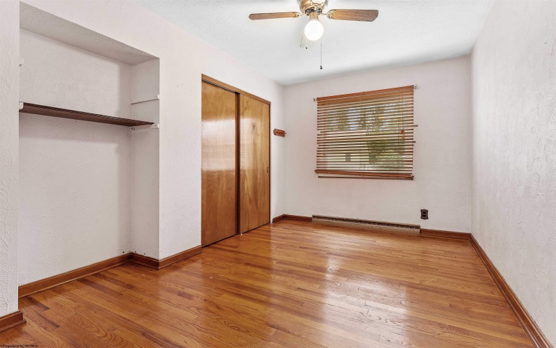 305 Manley Street, Barrackville, West Virginia 26559, 3 Bedrooms Bedrooms, 6 Rooms Rooms,2 BathroomsBathrooms,Single Family Detached,For Sale,Manley,10162186