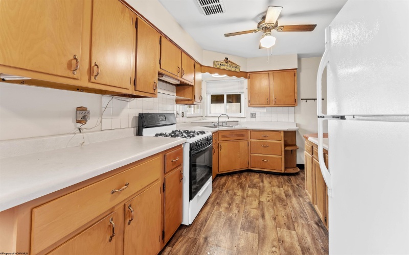 305 Manley Street, Barrackville, West Virginia 26559, 3 Bedrooms Bedrooms, 6 Rooms Rooms,2 BathroomsBathrooms,Single Family Detached,For Sale,Manley,10162186