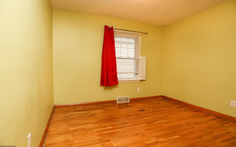 606 West Virginia Avenue, Nutter Fort, West Virginia 26301, 3 Bedrooms Bedrooms, 6 Rooms Rooms,2 BathroomsBathrooms,Single Family Detached,For Sale,West Virginia,10162188 606 West Virginia Avenue, Nutter Fort, West Virginia 26301, 3 Bedrooms Bedrooms, 6 Rooms Rooms,2 BathroomsBathrooms,Single Family Detached,For Sale,West Virginia,10162188