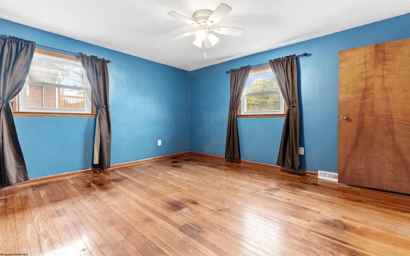 1352 Hillside Drive, Fairmont, West Virginia 26554, 3 Bedrooms Bedrooms, 7 Rooms Rooms,1 BathroomBathrooms,Single Family Detached,For Sale,Hillside,10162192 1352 Hillside Drive, Fairmont, West Virginia 26554, 3 Bedrooms Bedrooms, 7 Rooms Rooms,1 BathroomBathrooms,Single Family Detached,For Sale,Hillside,10162192