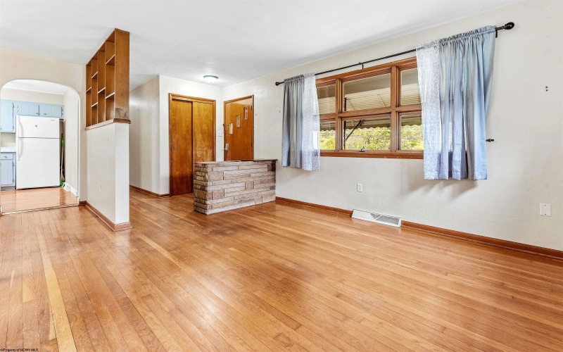 1352 Hillside Drive, Fairmont, West Virginia 26554, 3 Bedrooms Bedrooms, 7 Rooms Rooms,1 BathroomBathrooms,Single Family Detached,For Sale,Hillside,10162192 1352 Hillside Drive, Fairmont, West Virginia 26554, 3 Bedrooms Bedrooms, 7 Rooms Rooms,1 BathroomBathrooms,Single Family Detached,For Sale,Hillside,10162192