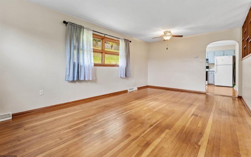 1352 Hillside Drive, Fairmont, West Virginia 26554, 3 Bedrooms Bedrooms, 7 Rooms Rooms,1 BathroomBathrooms,Single Family Detached,For Sale,Hillside,10162192 1352 Hillside Drive, Fairmont, West Virginia 26554, 3 Bedrooms Bedrooms, 7 Rooms Rooms,1 BathroomBathrooms,Single Family Detached,For Sale,Hillside,10162192