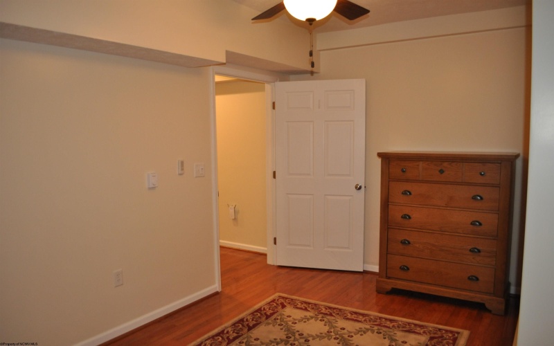 98 Berkshire Circle, Bridgeport, West Virginia 26330, 3 Bedrooms Bedrooms, 7 Rooms Rooms,3 BathroomsBathrooms,Single Family Attached,For Sale,Berkshire,10161265