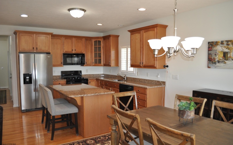 98 Berkshire Circle, Bridgeport, West Virginia 26330, 3 Bedrooms Bedrooms, 7 Rooms Rooms,3 BathroomsBathrooms,Single Family Attached,For Sale,Berkshire,10161265