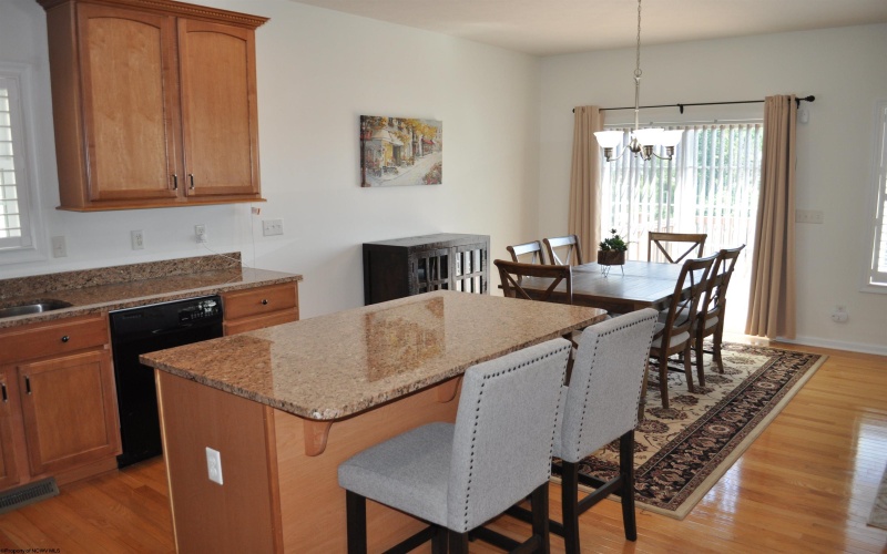 98 Berkshire Circle, Bridgeport, West Virginia 26330, 3 Bedrooms Bedrooms, 7 Rooms Rooms,3 BathroomsBathrooms,Single Family Attached,For Sale,Berkshire,10161265