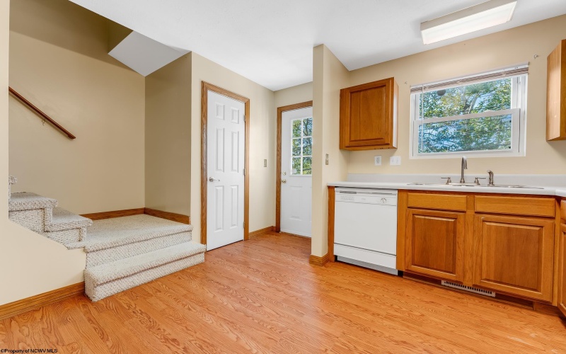 3 Bakers Pointe, Morgantown, West Virginia 26505, 2 Bedrooms Bedrooms, 4 Rooms Rooms,1 BathroomBathrooms,Single Family Attached,For Sale,Bakers,10162199 3 Bakers Pointe, Morgantown, West Virginia 26505, 2 Bedrooms Bedrooms, 4 Rooms Rooms,1 BathroomBathrooms,Single Family Attached,For Sale,Bakers,10162199