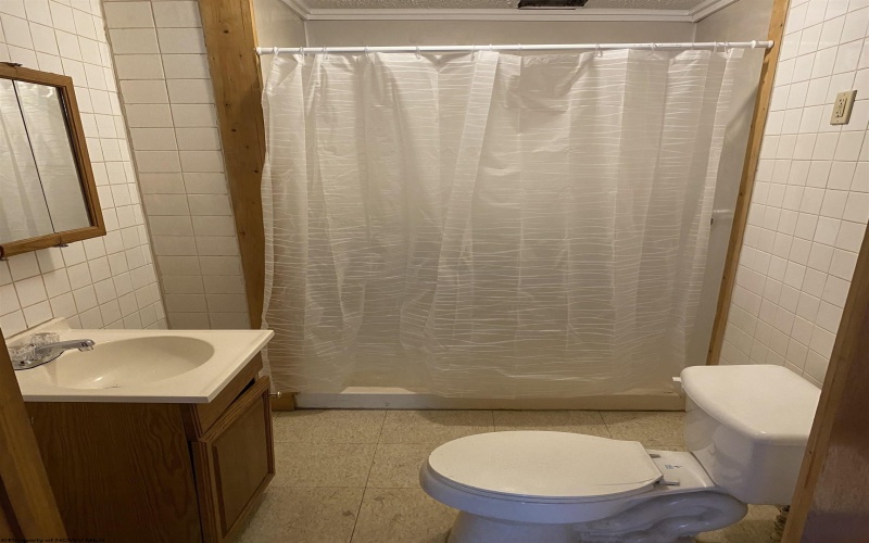 8248 Alton Road, Adrian, West Virginia 26210, 4 Bedrooms Bedrooms, 7 Rooms Rooms,2 BathroomsBathrooms,Single Family Detached,For Sale,Alton,10162197