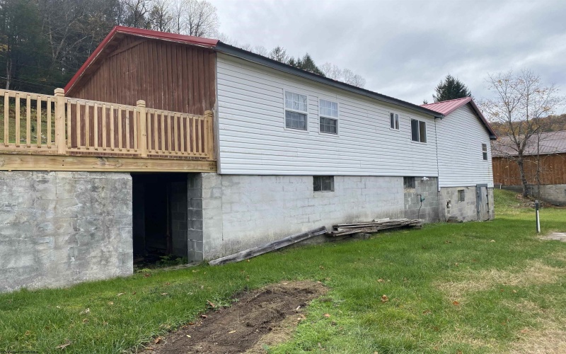 8248 Alton Road, Adrian, West Virginia 26210, 4 Bedrooms Bedrooms, 7 Rooms Rooms,2 BathroomsBathrooms,Single Family Detached,For Sale,Alton,10162197