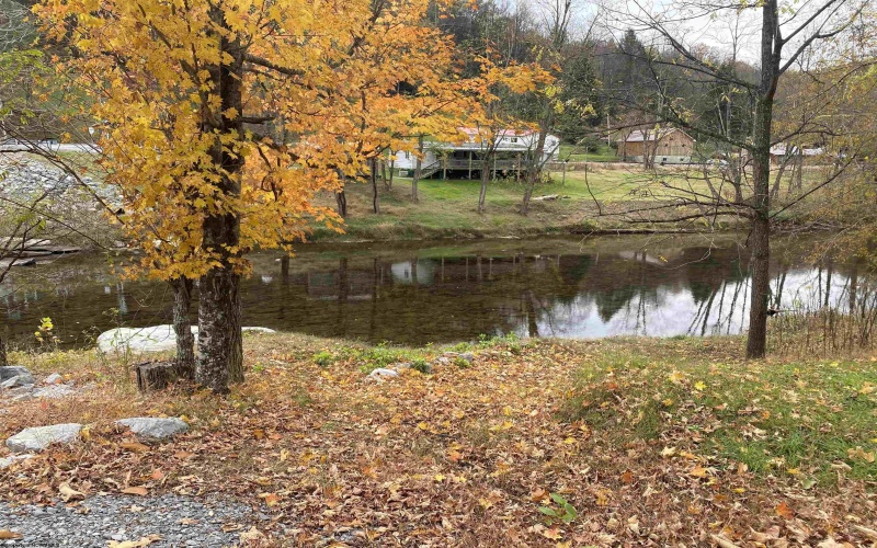 8248 Alton Road, Adrian, West Virginia 26210, 4 Bedrooms Bedrooms, 7 Rooms Rooms,2 BathroomsBathrooms,Single Family Detached,For Sale,Alton,10162197