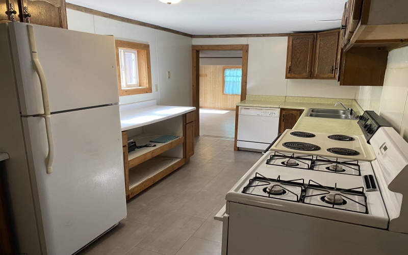 8248 Alton Road, Adrian, West Virginia 26210, 4 Bedrooms Bedrooms, 7 Rooms Rooms,2 BathroomsBathrooms,Single Family Detached,For Sale,Alton,10162197