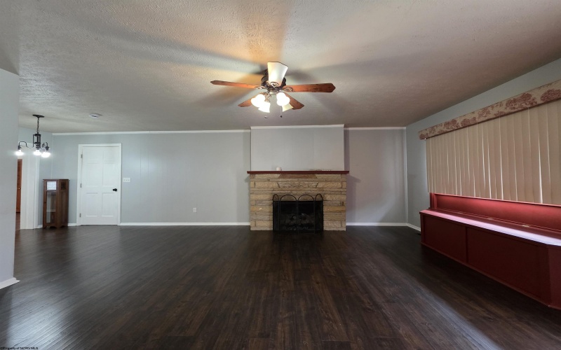 1131 Bell Run Road, Fairmont, West Virginia 26554, 3 Bedrooms Bedrooms, 6 Rooms Rooms,1 BathroomBathrooms,Single Family Detached,For Sale,Bell Run,10162215 1131 Bell Run Road, Fairmont, West Virginia 26554, 3 Bedrooms Bedrooms, 6 Rooms Rooms,1 BathroomBathrooms,Single Family Detached,For Sale,Bell Run,10162215