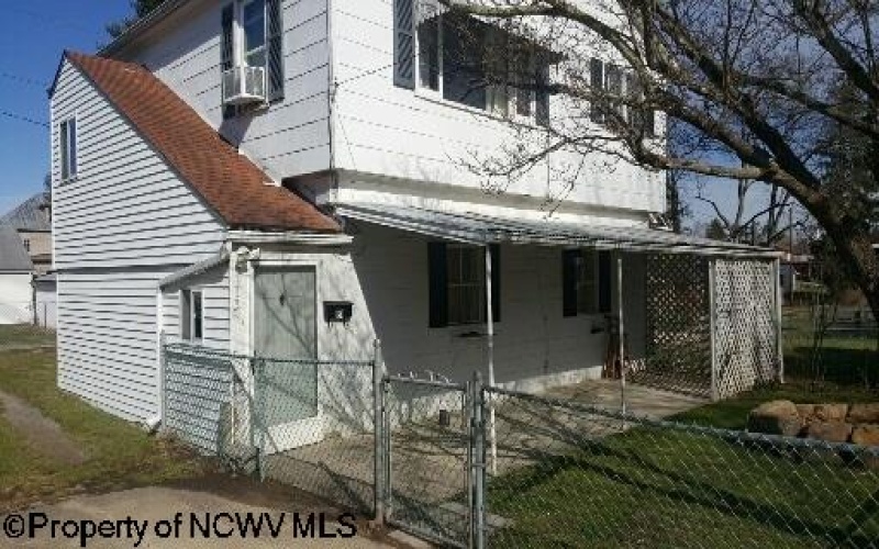 133 CAMDEN Avenue, Buckhannon, West Virginia 26201, 3 Bedrooms Bedrooms, 5 Rooms Rooms,2 BathroomsBathrooms,Residential Rentals,For Rent,CAMDEN,10162206 133 CAMDEN Avenue, Buckhannon, West Virginia 26201, 3 Bedrooms Bedrooms, 5 Rooms Rooms,2 BathroomsBathrooms,Residential Rentals,For Rent,CAMDEN,10162206