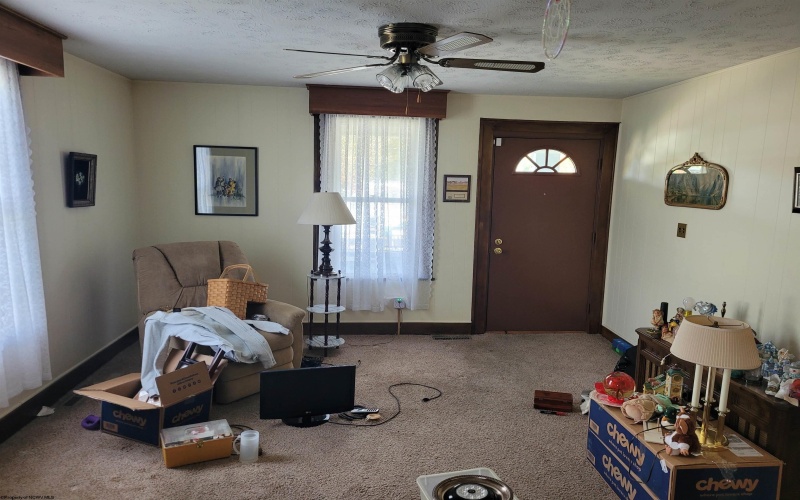 397 Monroe Avenue, Weston, West Virginia 26452, 3 Bedrooms Bedrooms, 6 Rooms Rooms,3 BathroomsBathrooms,Single Family Detached,For Sale,Monroe,10162213 397 Monroe Avenue, Weston, West Virginia 26452, 3 Bedrooms Bedrooms, 6 Rooms Rooms,3 BathroomsBathrooms,Single Family Detached,For Sale,Monroe,10162213