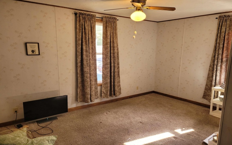 397 Monroe Avenue, Weston, West Virginia 26452, 3 Bedrooms Bedrooms, 6 Rooms Rooms,3 BathroomsBathrooms,Single Family Detached,For Sale,Monroe,10162213 397 Monroe Avenue, Weston, West Virginia 26452, 3 Bedrooms Bedrooms, 6 Rooms Rooms,3 BathroomsBathrooms,Single Family Detached,For Sale,Monroe,10162213