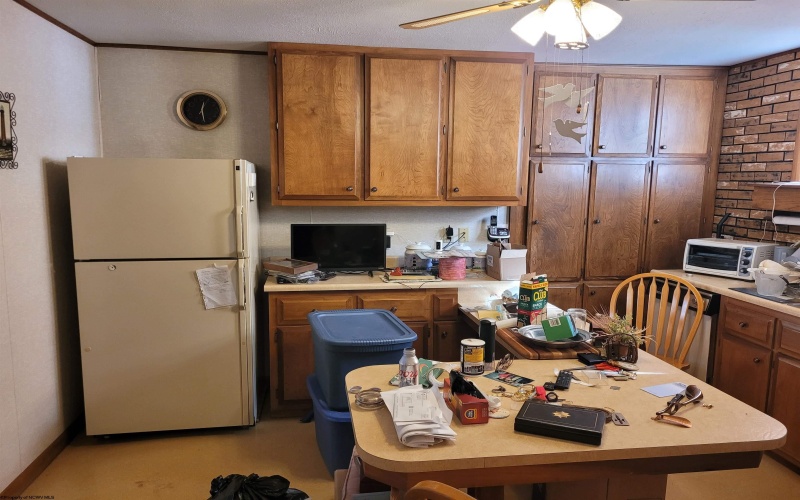 397 Monroe Avenue, Weston, West Virginia 26452, 3 Bedrooms Bedrooms, 6 Rooms Rooms,3 BathroomsBathrooms,Single Family Detached,For Sale,Monroe,10162213 397 Monroe Avenue, Weston, West Virginia 26452, 3 Bedrooms Bedrooms, 6 Rooms Rooms,3 BathroomsBathrooms,Single Family Detached,For Sale,Monroe,10162213