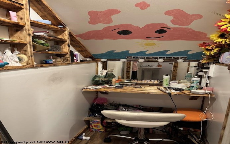 740 Dunkard Mill Road, Farmington, West Virginia 26571, 6 Bedrooms Bedrooms, 10 Rooms Rooms,3 BathroomsBathrooms,Single Family Detached,For Sale,Dunkard Mill,10162205