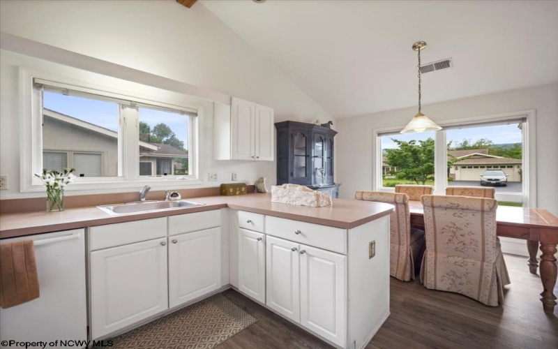 169 Arrowhead Ridge, Hedgesville, West Virginia 25427, 3 Bedrooms Bedrooms, 5 Rooms Rooms,2 BathroomsBathrooms,Single Family Detached,For Sale,Arrowhead,10162209 169 Arrowhead Ridge, Hedgesville, West Virginia 25427, 3 Bedrooms Bedrooms, 5 Rooms Rooms,2 BathroomsBathrooms,Single Family Detached,For Sale,Arrowhead,10162209