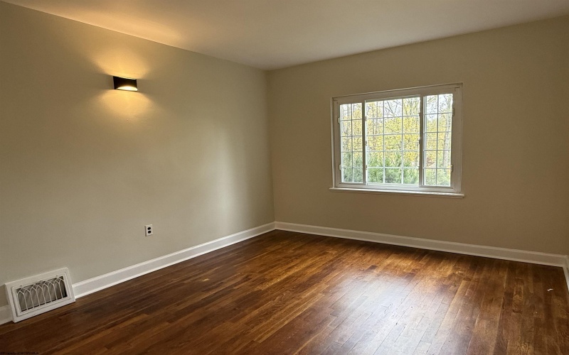 1201 Peacock Lane, Fairmont, West Virginia 26554, 4 Bedrooms Bedrooms, 8 Rooms Rooms,2 BathroomsBathrooms,Single Family Detached,For Sale,Peacock,10162220 1201 Peacock Lane, Fairmont, West Virginia 26554, 4 Bedrooms Bedrooms, 8 Rooms Rooms,2 BathroomsBathrooms,Single Family Detached,For Sale,Peacock,10162220