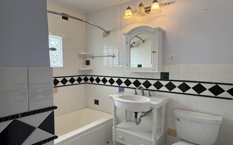 1201 Peacock Lane, Fairmont, West Virginia 26554, 4 Bedrooms Bedrooms, 8 Rooms Rooms,2 BathroomsBathrooms,Single Family Detached,For Sale,Peacock,10162220 1201 Peacock Lane, Fairmont, West Virginia 26554, 4 Bedrooms Bedrooms, 8 Rooms Rooms,2 BathroomsBathrooms,Single Family Detached,For Sale,Peacock,10162220